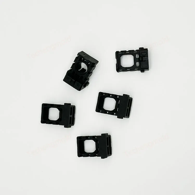 特诚科技PEI精密注塑件实拍 2